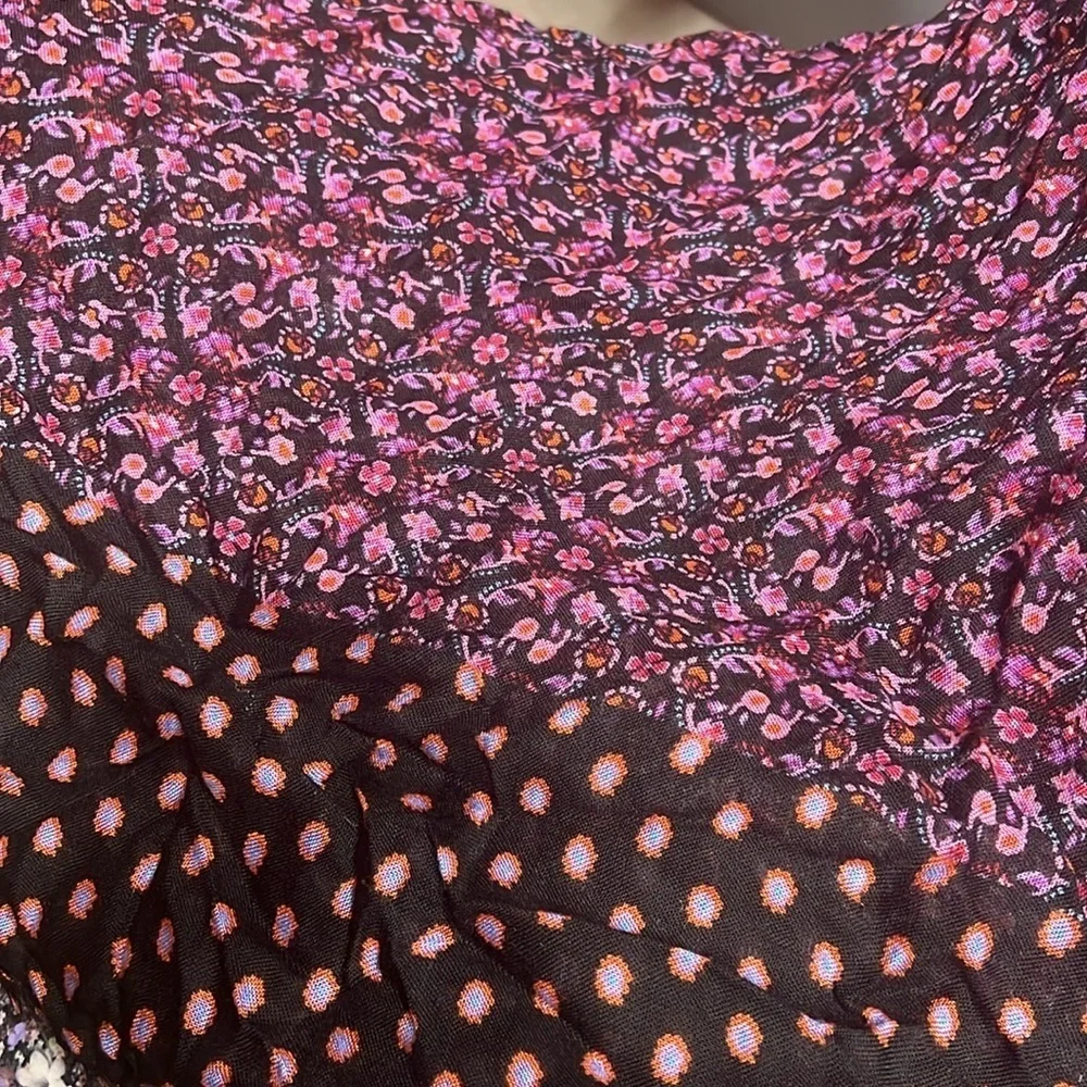 Multi-Pattern Scarf - Picture 3 of 5